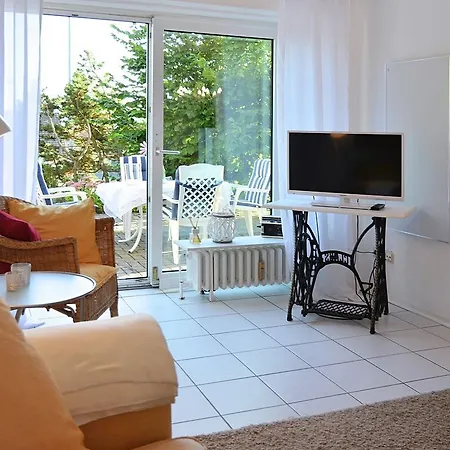 Cozy In With Lake Nearby * Welferode